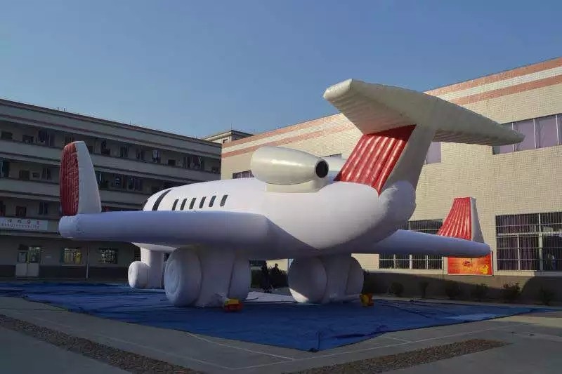 乌恰小型充气飞机